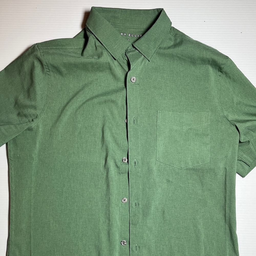 Perry Ellis Men's Green Casual Button Down Shirt
